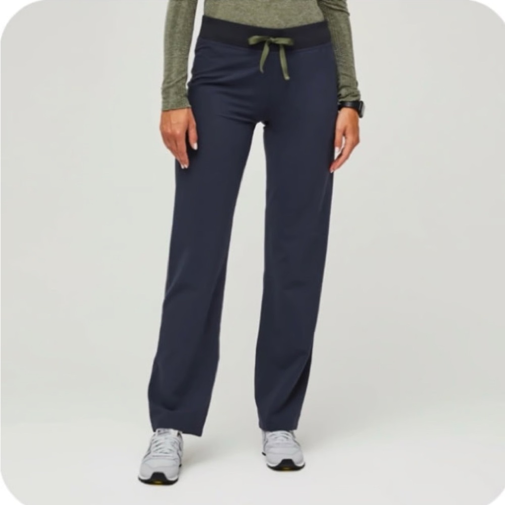 Figs quiet navy set small